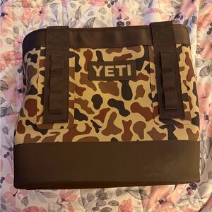 Yeti Camouflage Tote Bag